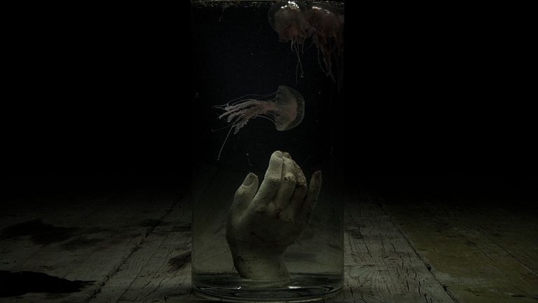 Still: MASBEDO, LE VOEU