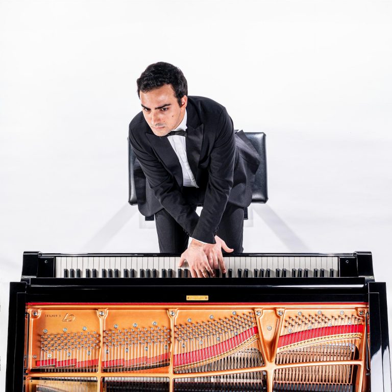 Alberto Ferro
