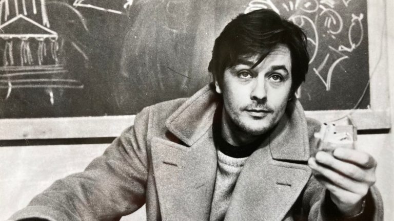 Alain Delon, Still dal film: La prima notte di quiete
