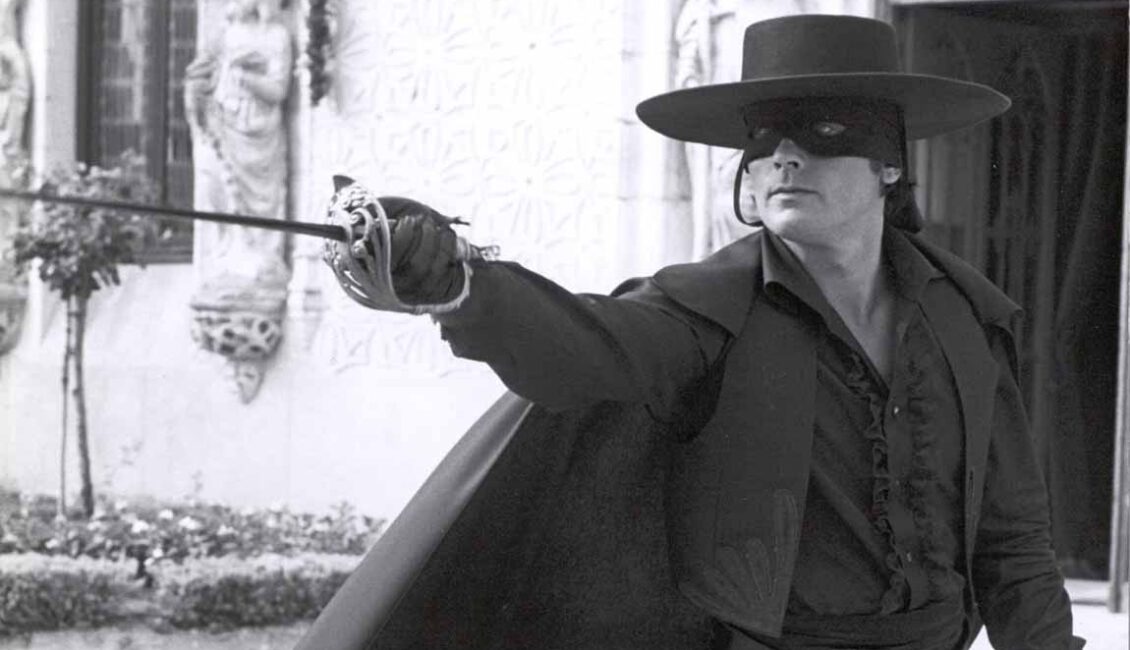 Alain Delon. Still dal film Zorro